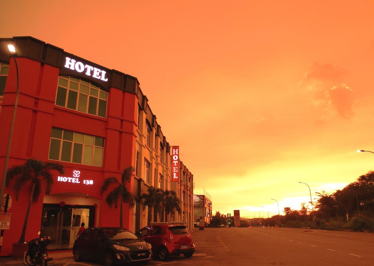 Uptown Subang Airport Hotel Shah Alam Kültér fotó